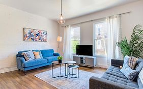 Chez Mont Royal Apartments!